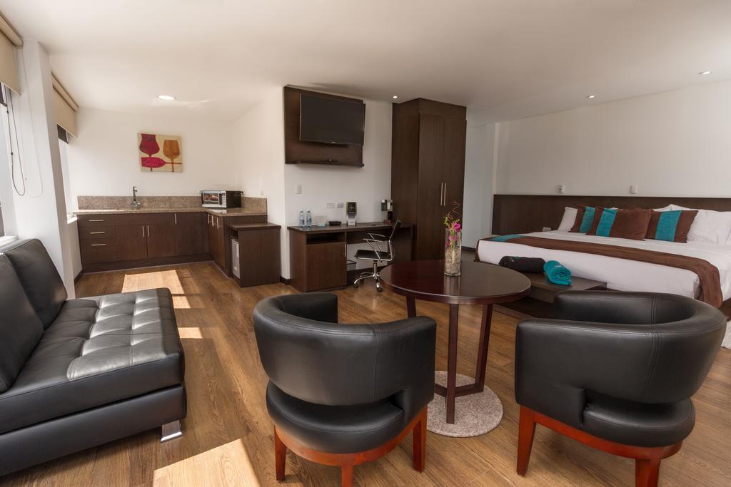 Hotel Valgus Κουένκα Εξωτερικό φωτογραφία