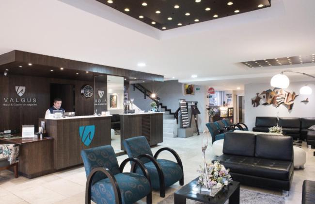 Hotel Valgus Κουένκα Εξωτερικό φωτογραφία