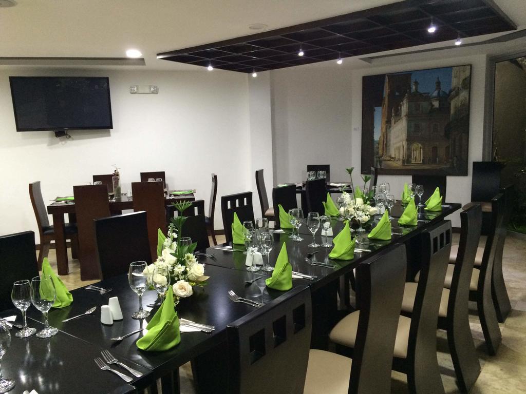 Hotel Valgus Κουένκα Εξωτερικό φωτογραφία