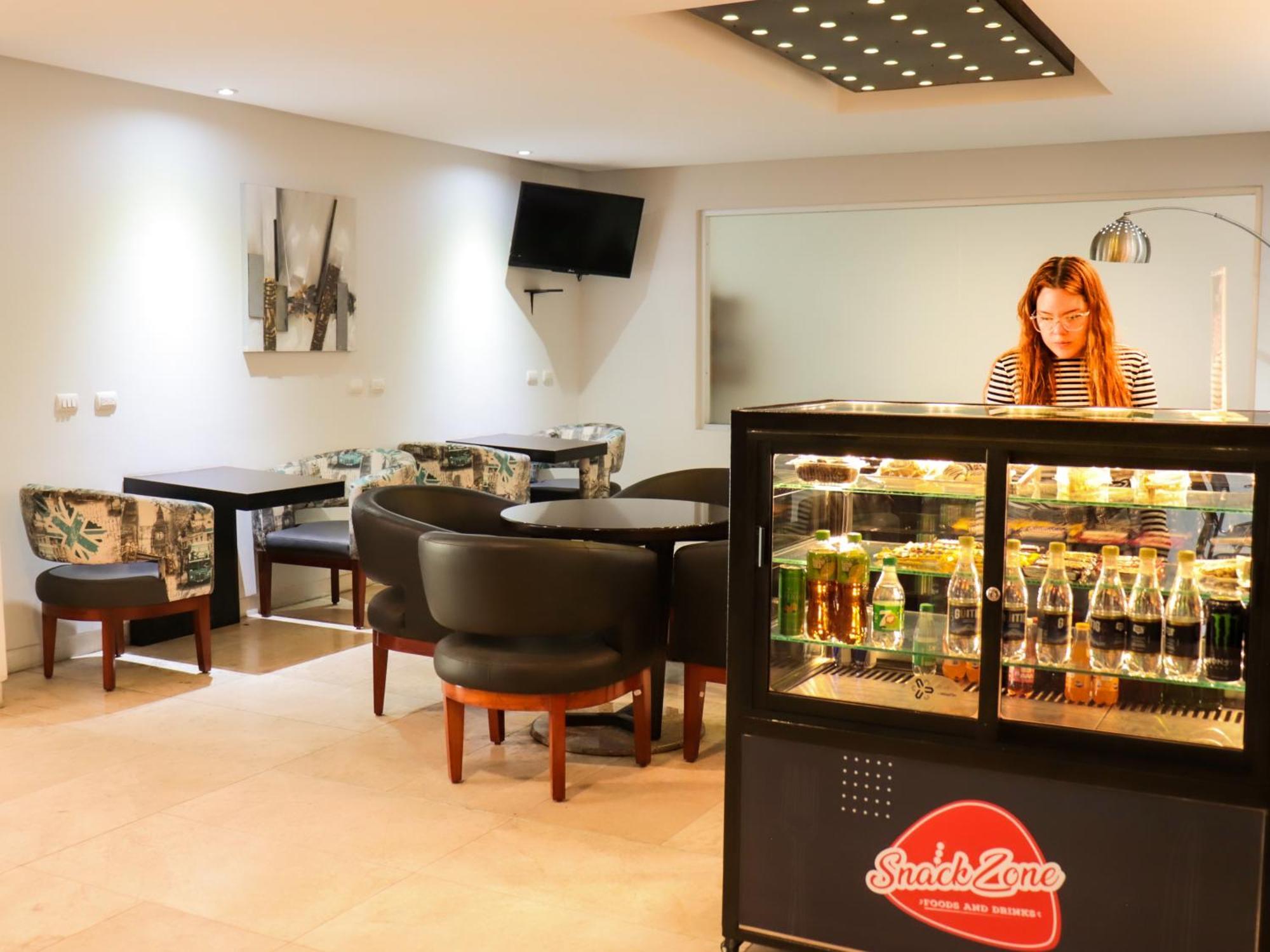 Hotel Valgus Κουένκα Εξωτερικό φωτογραφία