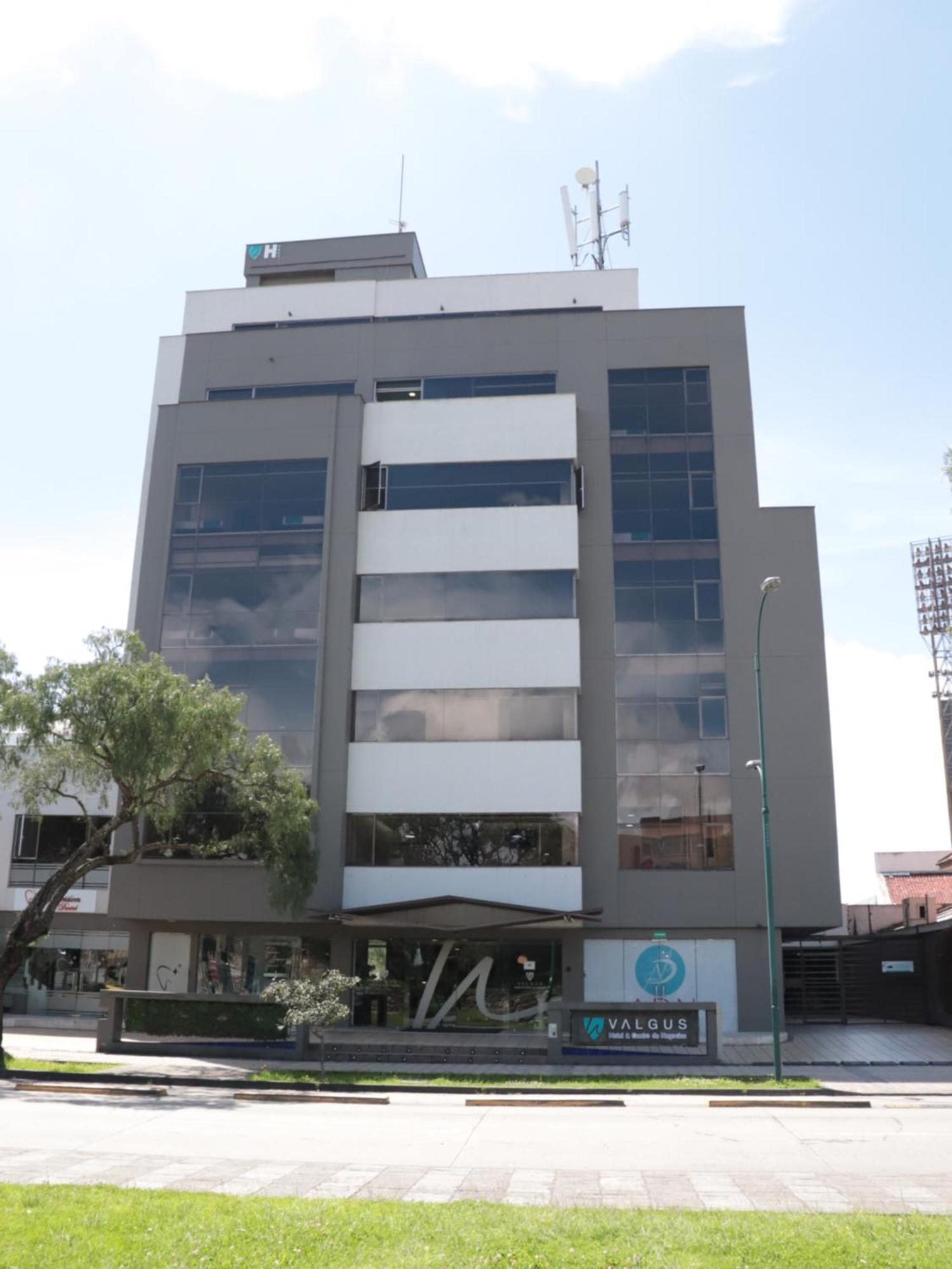 Hotel Valgus Κουένκα Εξωτερικό φωτογραφία