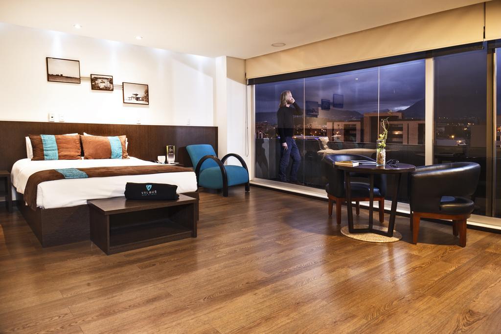 Hotel Valgus Κουένκα Εξωτερικό φωτογραφία